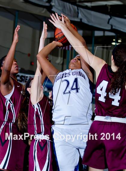 Thumbnail 2 in Gates Chili vs. Ossining (NYSPHSAA Class AA Semifinal) photogallery.