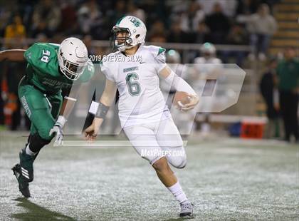 Thumbnail 2 in Lincoln vs. Oceanside (CIF SDS D1 Final) photogallery.