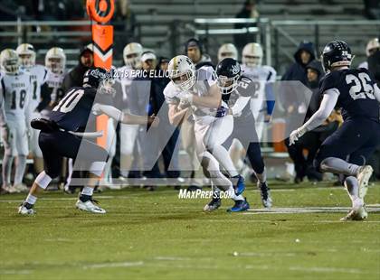 Thumbnail 3 in Hollidaysburg vs Oil City (5A Sub Regional) photogallery.