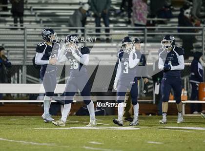 Thumbnail 3 in Hollidaysburg vs Oil City (5A Sub Regional) photogallery.