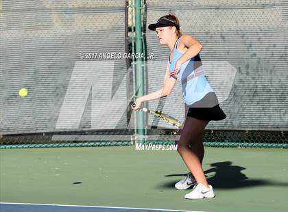 Thumbnail 1 in BVAL Semifinals photogallery.