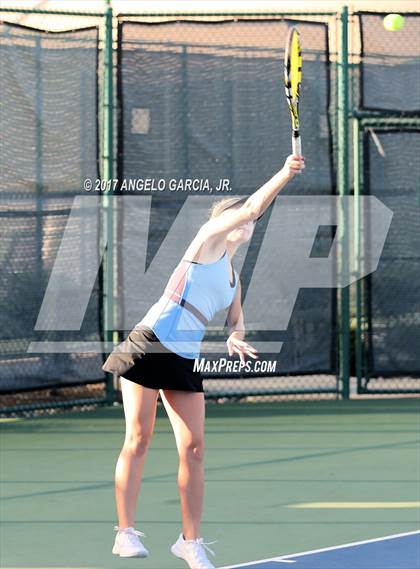 Thumbnail 2 in BVAL Semifinals photogallery.