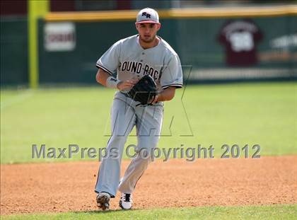 Thumbnail 2 in San Angelo Central vs. Round Rock (Langerhans Classic) photogallery.