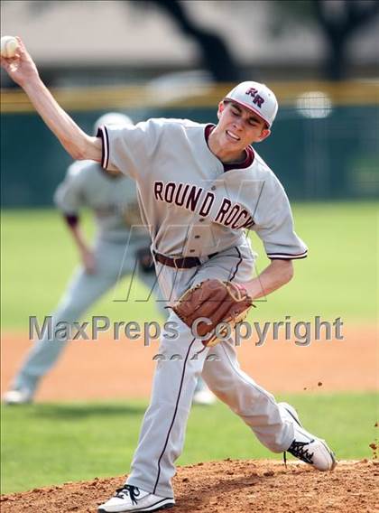Thumbnail 2 in San Angelo Central vs. Round Rock (Langerhans Classic) photogallery.