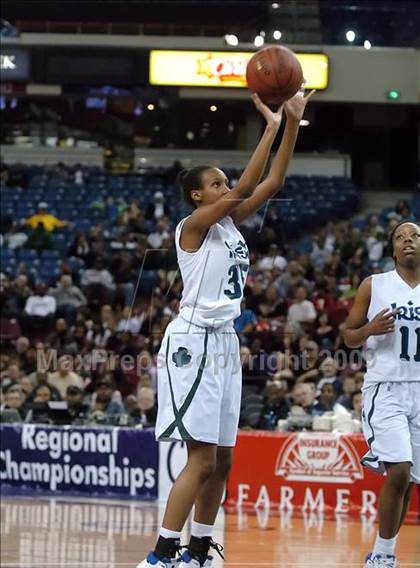 Thumbnail 3 in St. Mary's vs. Sacred Heart Cathedral (CIF NorCal D3 Final) photogallery.