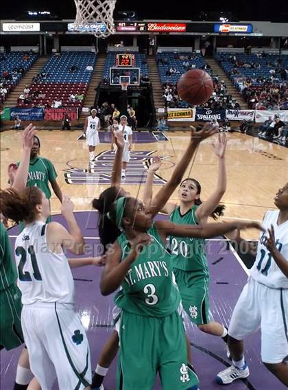 Thumbnail 1 in St. Mary's vs. Sacred Heart Cathedral (CIF NorCal D3 Final) photogallery.