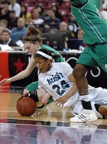 Thumbnail 2 in St. Mary's vs. Sacred Heart Cathedral (CIF NorCal D3 Final) photogallery.