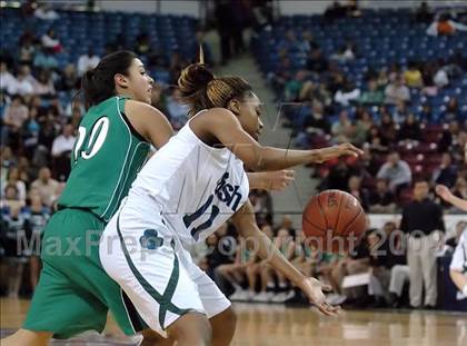 Thumbnail 2 in St. Mary's vs. Sacred Heart Cathedral (CIF NorCal D3 Final) photogallery.