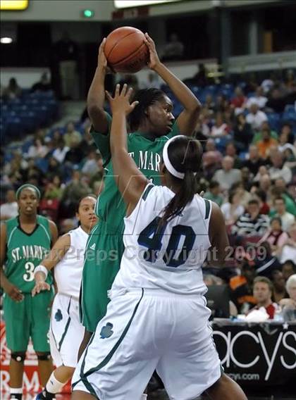 Thumbnail 3 in St. Mary's vs. Sacred Heart Cathedral (CIF NorCal D3 Final) photogallery.