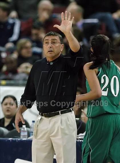 Thumbnail 3 in St. Mary's vs. Sacred Heart Cathedral (CIF NorCal D3 Final) photogallery.