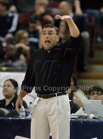 Thumbnail 2 in St. Mary's vs. Sacred Heart Cathedral (CIF NorCal D3 Final) photogallery.