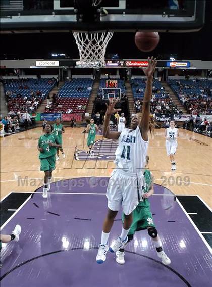 Thumbnail 3 in St. Mary's vs. Sacred Heart Cathedral (CIF NorCal D3 Final) photogallery.