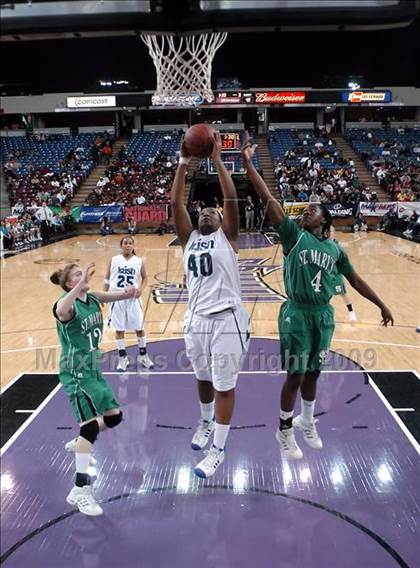 Thumbnail 2 in St. Mary's vs. Sacred Heart Cathedral (CIF NorCal D3 Final) photogallery.