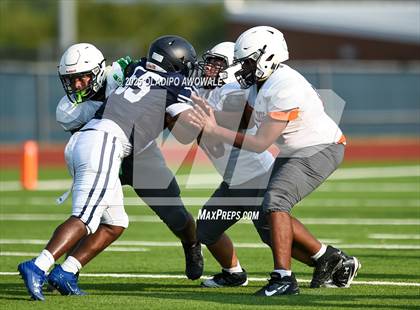 Thumbnail 2 in McKinney North @ Wylie East (Freshman) photogallery.