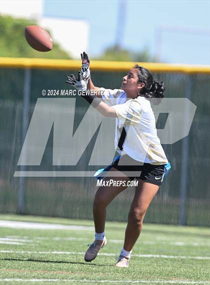 Thumbnail 1 in Canyon @ Foothill photogallery.