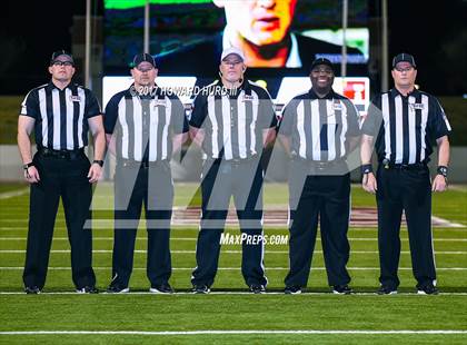 Thumbnail 1 in Whitesboro vs. Grandview (UIL 3A Division 1 Region 2 Regional Semifinal) photogallery.