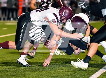 Thumbnail 2 in Whitesboro vs. Grandview (UIL 3A Division 1 Region 2 Regional Semifinal) photogallery.