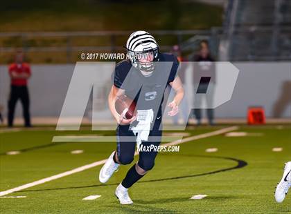 Thumbnail 2 in Whitesboro vs. Grandview (UIL 3A Division 1 Region 2 Regional Semifinal) photogallery.