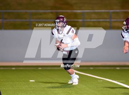 Thumbnail 2 in Whitesboro vs. Grandview (UIL 3A Division 1 Region 2 Regional Semifinal) photogallery.