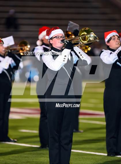 Thumbnail 2 in Whitesboro vs. Grandview (UIL 3A Division 1 Region 2 Regional Semifinal) photogallery.