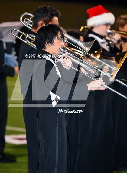 Thumbnail 1 in Whitesboro vs. Grandview (UIL 3A Division 1 Region 2 Regional Semifinal) photogallery.