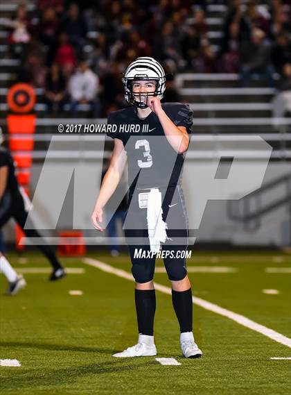 Thumbnail 2 in Whitesboro vs. Grandview (UIL 3A Division 1 Region 2 Regional Semifinal) photogallery.