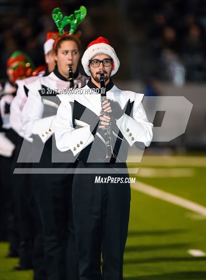Thumbnail 1 in Whitesboro vs. Grandview (UIL 3A Division 1 Region 2 Regional Semifinal) photogallery.