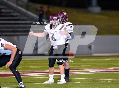 Thumbnail 3 in Whitesboro vs. Grandview (UIL 3A Division 1 Region 2 Regional Semifinal) photogallery.