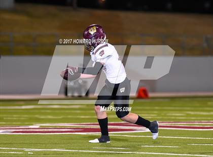 Thumbnail 1 in Whitesboro vs. Grandview (UIL 3A Division 1 Region 2 Regional Semifinal) photogallery.