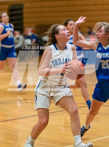 Thumbnail 1 in Hamilton Southeastern @ Indianapolis Bishop Chatard photogallery.