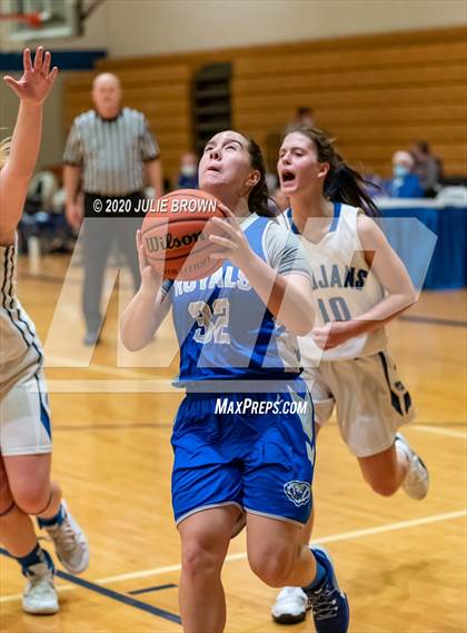Thumbnail 3 in Hamilton Southeastern @ Indianapolis Bishop Chatard photogallery.