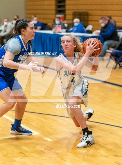 Thumbnail 3 in Hamilton Southeastern @ Indianapolis Bishop Chatard photogallery.