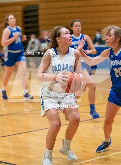 Thumbnail 3 in Hamilton Southeastern @ Indianapolis Bishop Chatard photogallery.