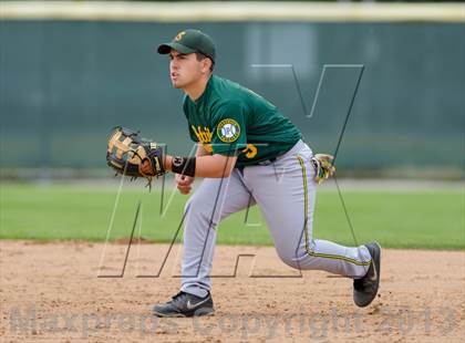 Thumbnail 3 in Stevenson v. Glenbrook South (IHSA Class 4A Sectional Semifinal) photogallery.