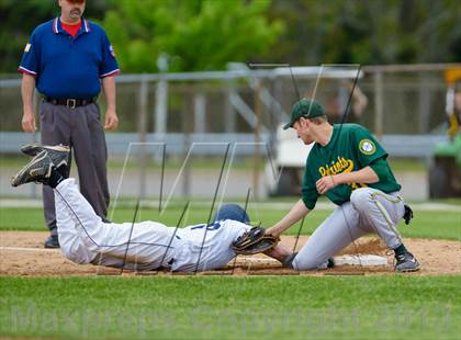 Thumbnail 2 in Stevenson v. Glenbrook South (IHSA Class 4A Sectional Semifinal) photogallery.