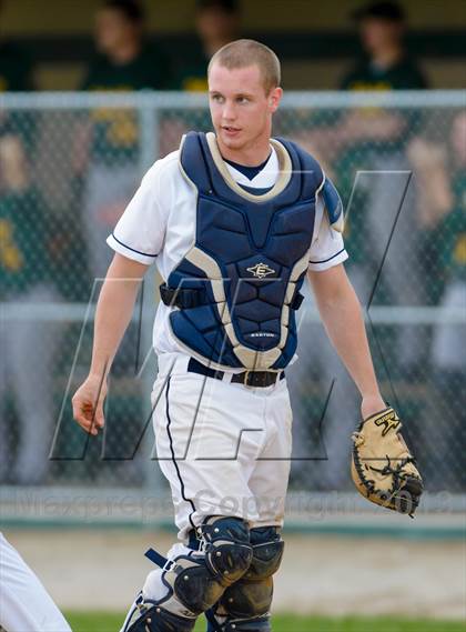 Thumbnail 3 in Stevenson v. Glenbrook South (IHSA Class 4A Sectional Semifinal) photogallery.