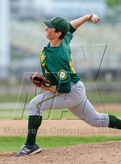 Thumbnail 2 in Stevenson v. Glenbrook South (IHSA Class 4A Sectional Semifinal) photogallery.