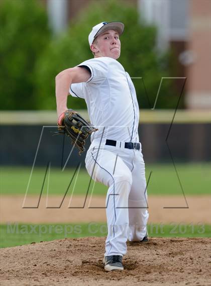 Thumbnail 1 in Stevenson v. Glenbrook South (IHSA Class 4A Sectional Semifinal) photogallery.