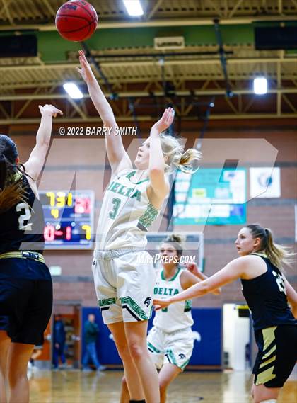 Thumbnail 3 in Jefferson Academy vs. Delta (CHSAA 3A Playoff Sweet 16) photogallery.