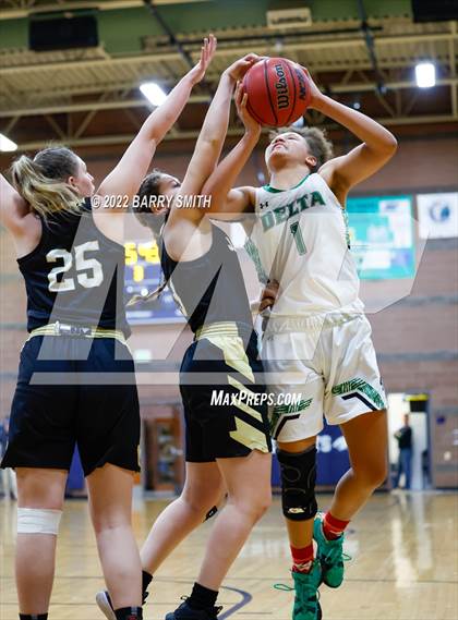 Thumbnail 3 in Jefferson Academy vs. Delta (CHSAA 3A Playoff Sweet 16) photogallery.