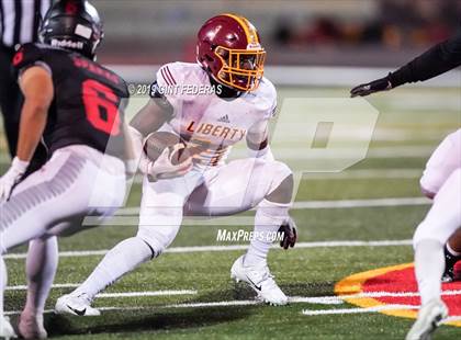 Thumbnail 2 in Liberty vs. Clayton Valley Charter (Honor Bowl) photogallery.