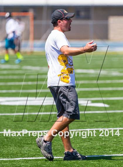 Thumbnail 1 in Serra vs. Valley Center (CIF SDS D2 Final)  photogallery.