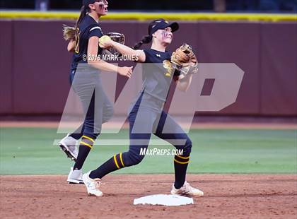 Thumbnail 1 in Salpointe Catholic vs. Cactus (AIA 4A Final) photogallery.