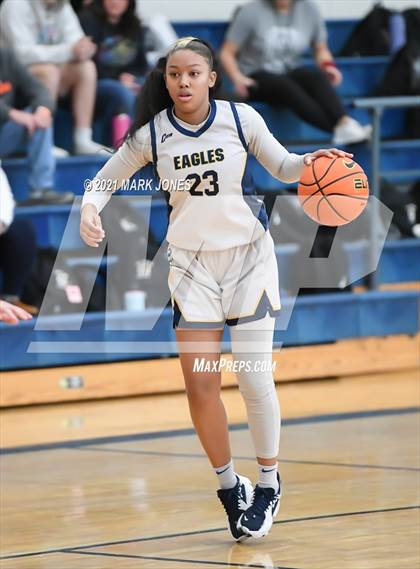 Thumbnail 1 in Gilbert vs. Rancho Christian (Nike Tournament of Champions) photogallery.