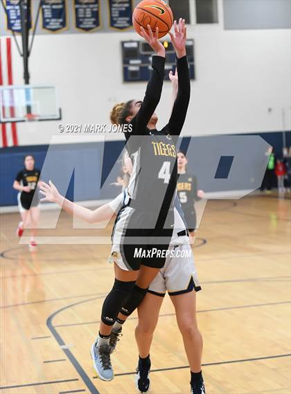 Thumbnail 1 in Gilbert vs. Rancho Christian (Nike Tournament of Champions) photogallery.