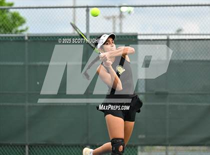 Thumbnail 2 in Green Hill v Central Magnet (Region 5AA) photogallery.