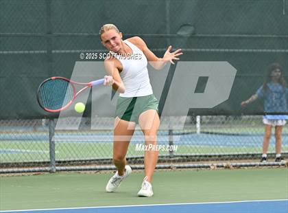 Thumbnail 2 in Green Hill v Central Magnet (Region 5AA) photogallery.