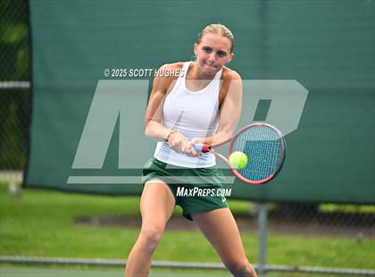 Thumbnail 2 in Green Hill v Central Magnet (Region 5AA) photogallery.
