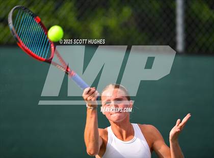 Thumbnail 3 in Green Hill v Central Magnet (Region 5AA) photogallery.