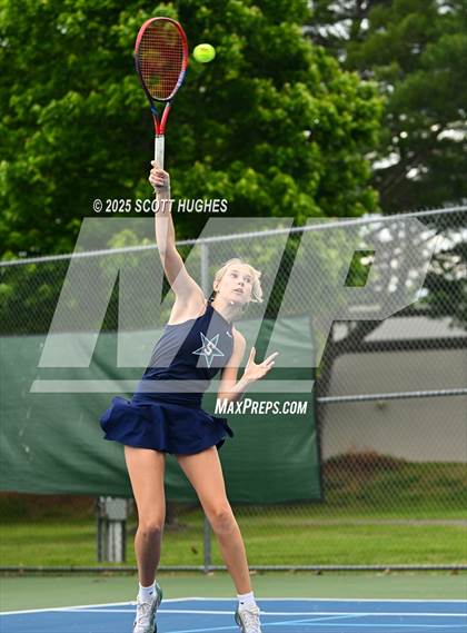 Thumbnail 2 in Green Hill v Central Magnet (Region 5AA) photogallery.